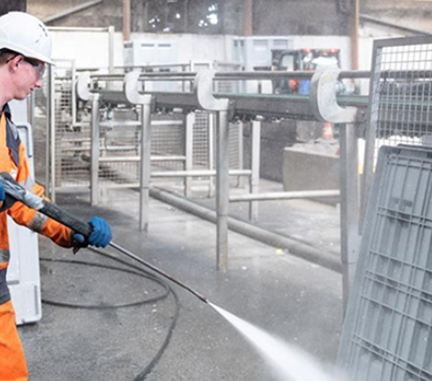 高壓清洗機(jī)在水泥混凝土行業(yè)中的應(yīng)用和優(yōu)勢(shì)