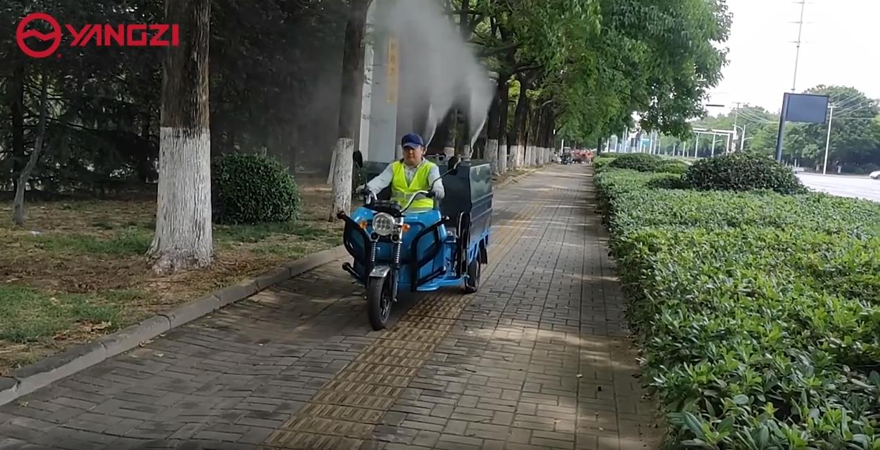 環(huán)衛(wèi)三輪高壓沖洗車